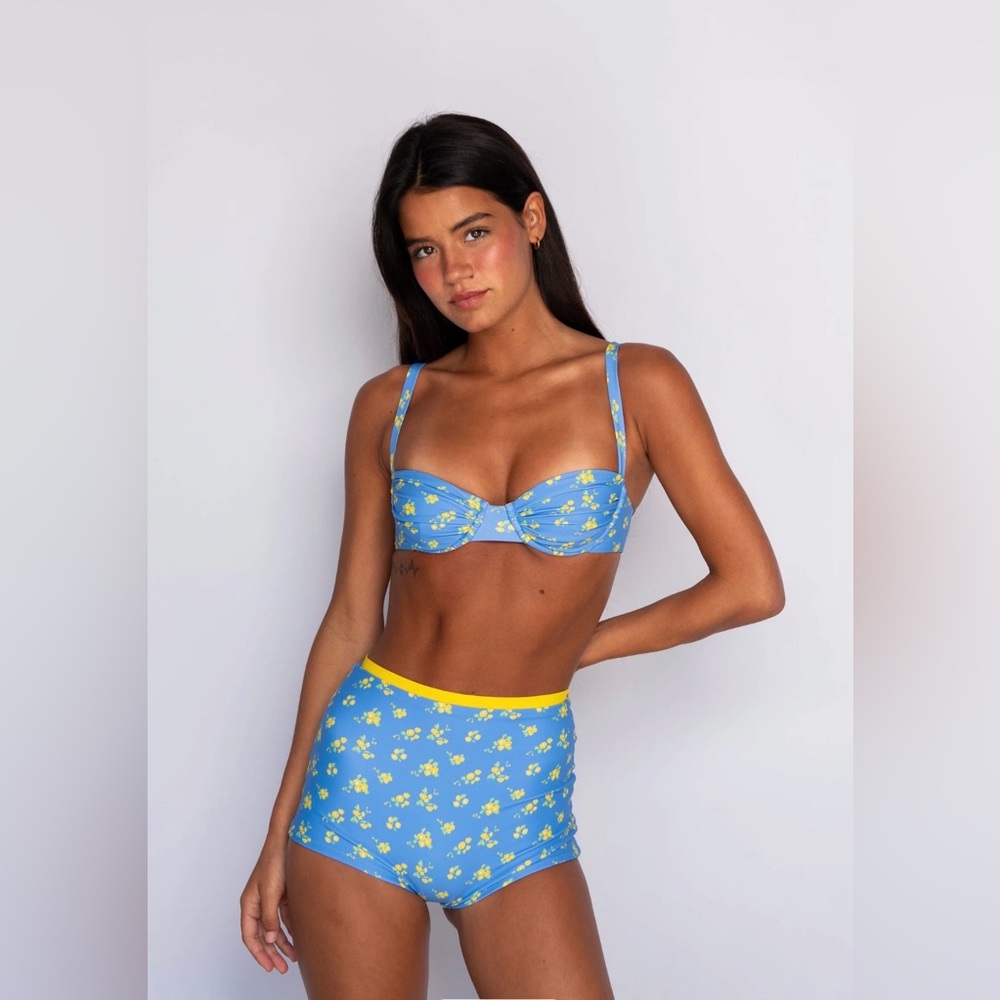 NWT Skatie High Waist Bardot Bottom- Chickadee print